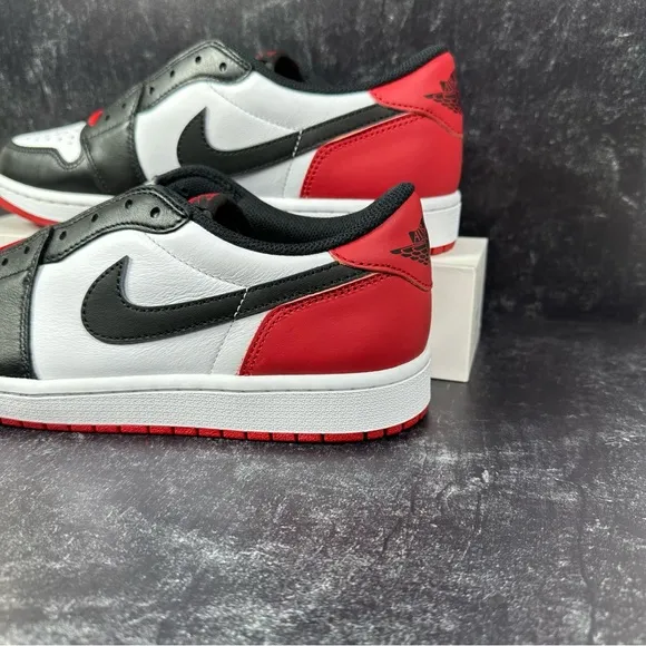 NIKE AIR JORDAN 1 RETRO LOW OG BLACK TOE MENS SHOES SIZE 10.5 LEATHER WHITE RED