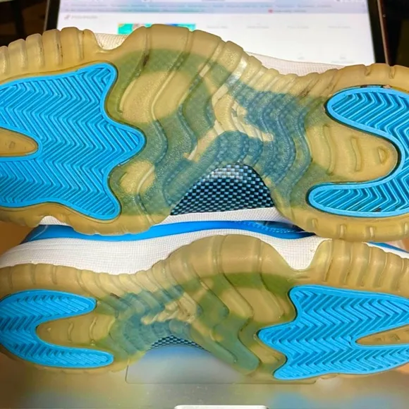 Nike Air Jordan 11 Retro Low University Blue (GS)