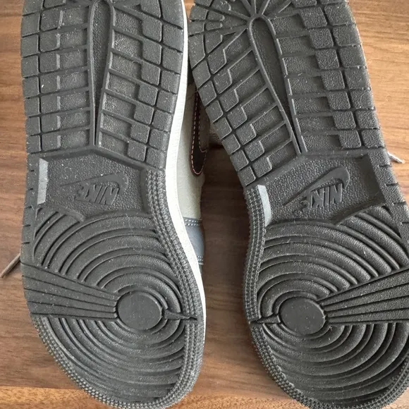 Nike Air Jordan Mid Sneakers in Gray and Black - YOUTH