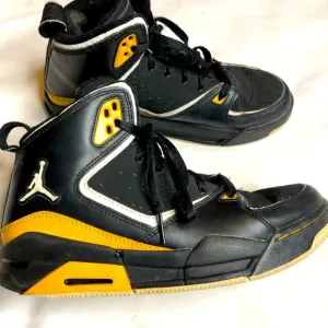 Nike Air Jordan SC-2 black university gold basketball 🏀 shoes