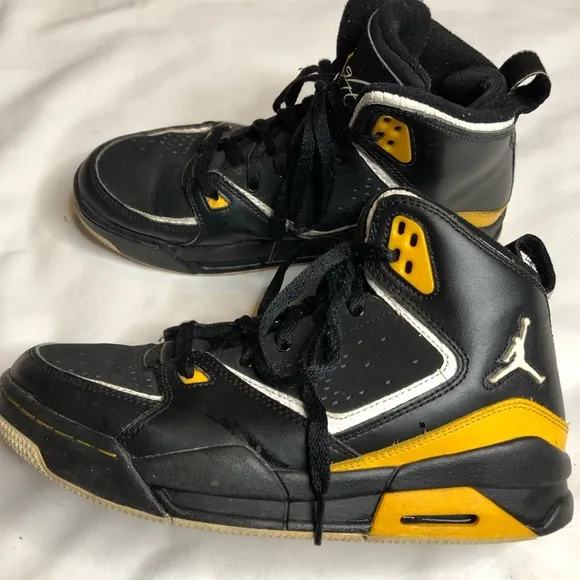 Nike Air Jordan SC-2 black university gold basketball 🏀 shoes