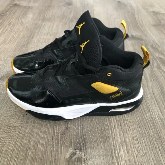 Nike Air Jordan Stay Loyal 3 Athletic Basketball Shoes Sneakers Mens Size 7.5