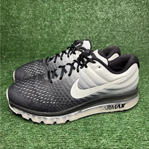 Nike Air Max 2017 Athletic Sneaker Running Shoes Black White Men's 12