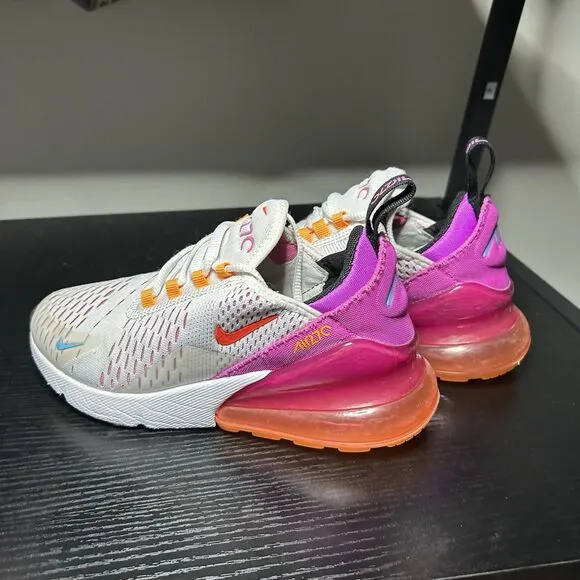 Nike Air Max 270 Womens Size 5 Running Shoes White Bright Crimson FD0824-100