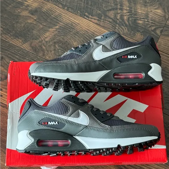 Nike Air Max 90 DR0145 003 Men's Size 9 Shoes Iron Grey White University Red