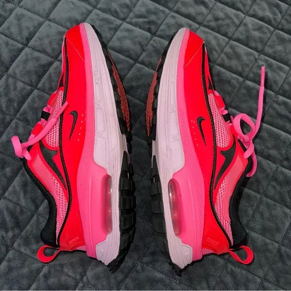 Nike Air Max Running Shoes Women Size 6.5 Pink Red Athletic Sneaker Laser Pink