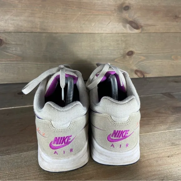 Nike air skylon 2 Mens size 9 shoes beige athletic running sneakers