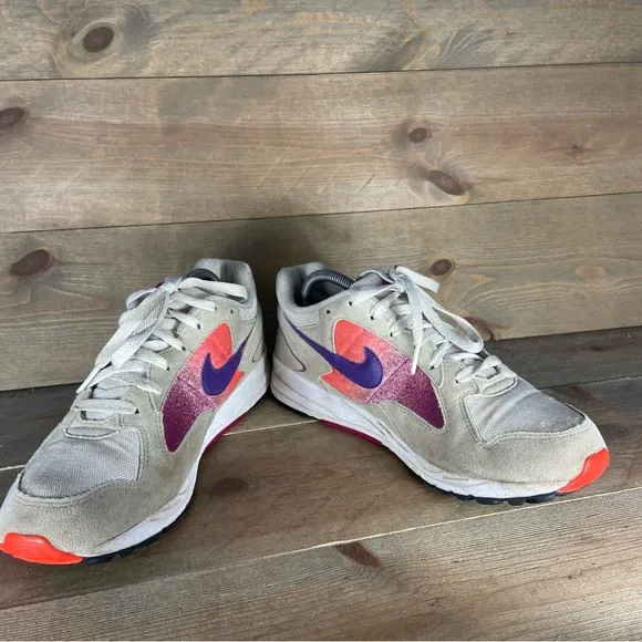 Nike air skylon 2 Mens size 9 shoes beige athletic running sneakers