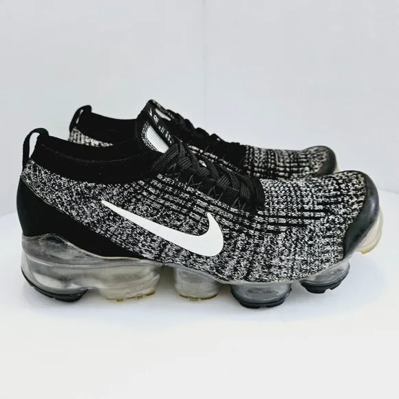 Nike Air VaporMax Flyknit 3 Oreo Size 10 Women's AJ6910-001 Sneakers/Shoes