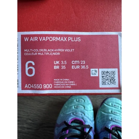 Nike Air Vapormax Plus Hyper Violet Women's Size 6 Running Shoes AO4550-900 NEW