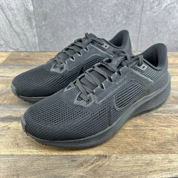 Nike Air Zoom Pegasus 40 Sz 7.5 Mens Sz 9 Womens Black Anthracite Running Shoes