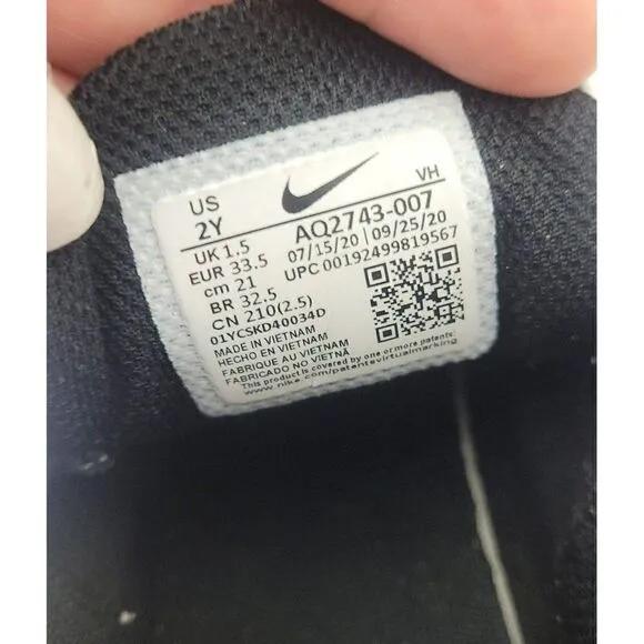 Nike Air Max Motion Athletic Running Shoes Grade School Youth Size 2