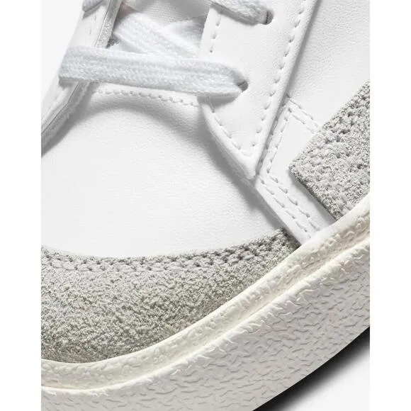 Nike Blazer Low '77 DC4769-102 Sneakers Women's 10 White Lifestyle Shoes TF4956