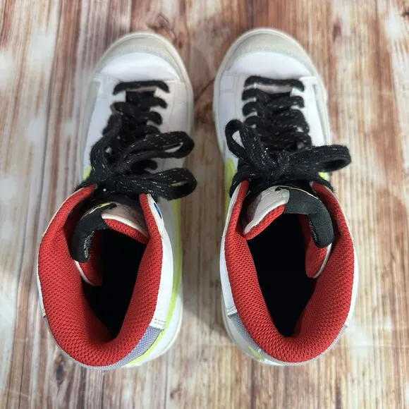 Nike BLAZER Mid 77 White Mystic Youth Size 7Y Athletic Shoes Sneakers Boys Girls