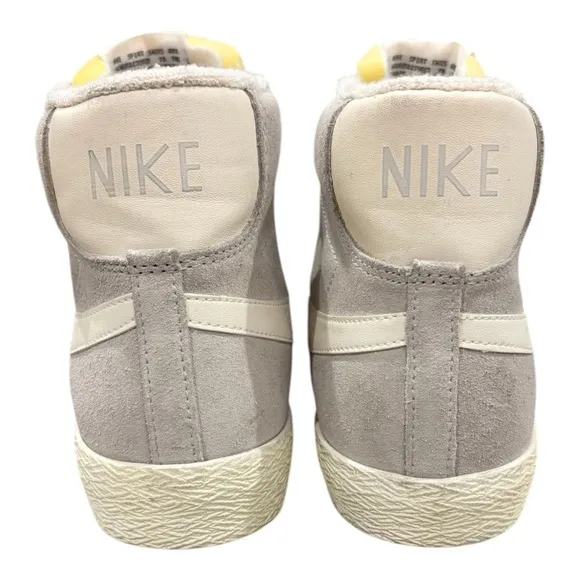 Nike Blazer Mid Suede Womens Size 7 Gray Athletic Shoes Sneakers NEW