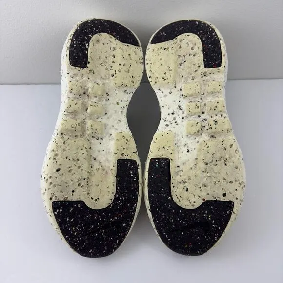 Nike Carter Impact brown running shoes