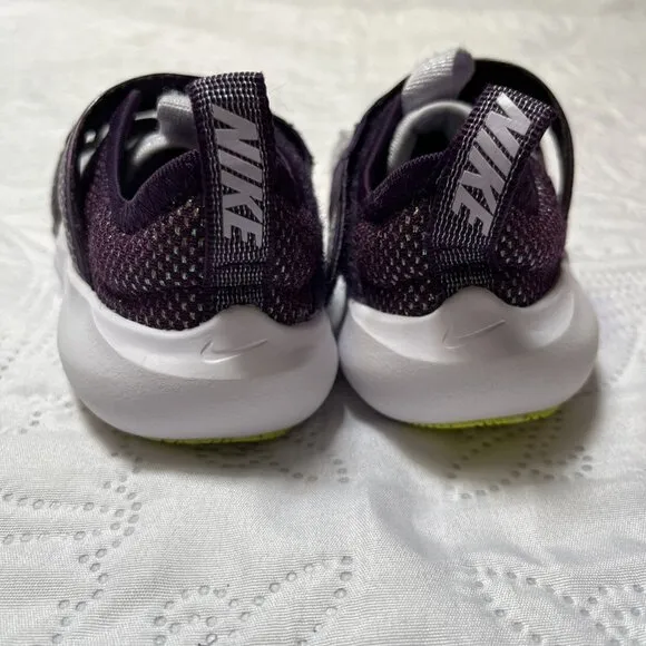 Nike Flex Advance Flyease Sneakers Size 6