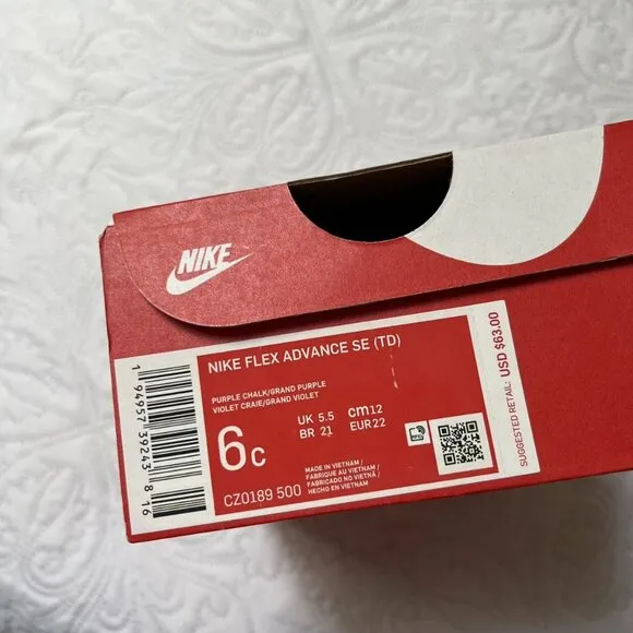 Nike Flex Advance Flyease Sneakers Size 6