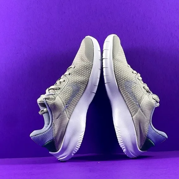 Nike Flex Experience Run 11 Women's Gray/Purple Running Shoes Size 8.5-NEW