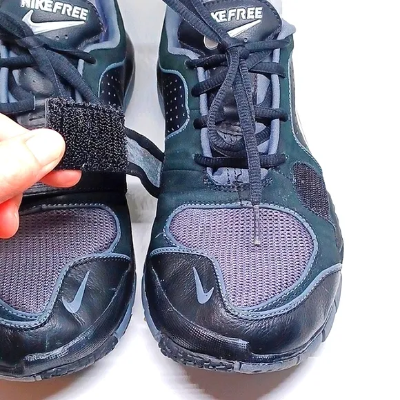 Nike Free 7.0 Sneakers, Black &amp; Grey,‎ Size 9.5