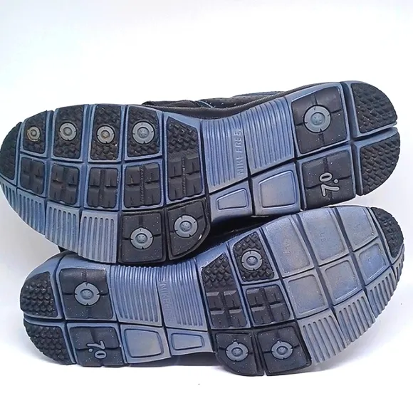 Nike Free 7.0 Sneakers, Black &amp; Grey,‎ Size 9.5