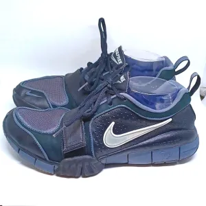 Nike Free 7.0 Sneakers, Black &amp; Grey,‎ Size 9.5