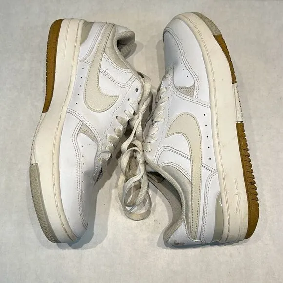 Nike Gamma Force Womens Sneakers White Beige Sz 8 Tennis Shoes