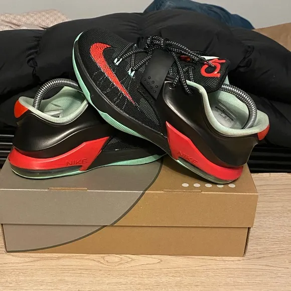 Nike KD VII Bad Apple Basketball Sneakers Shoes- Size 6.5 Y- 8 W