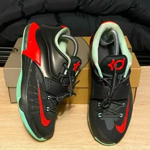 Nike KD VII Bad Apple Basketball Sneakers Shoes- Size 6.5 Y- 8 W