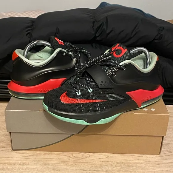 Nike KD VII Bad Apple Basketball Sneakers Shoes- Size 6.5 Y- 8 W