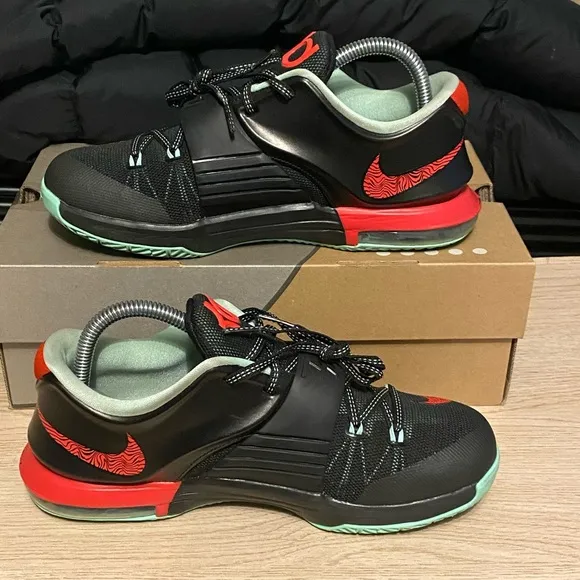 Nike KD VII Bad Apple Basketball Sneakers Shoes- Size 6.5 Y- 8 W
