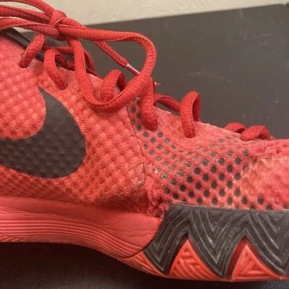 Nike Kyrie 1 Deceptive Red Black Yellow Size 9.5 Sneakers‎ Shoes 705277-606