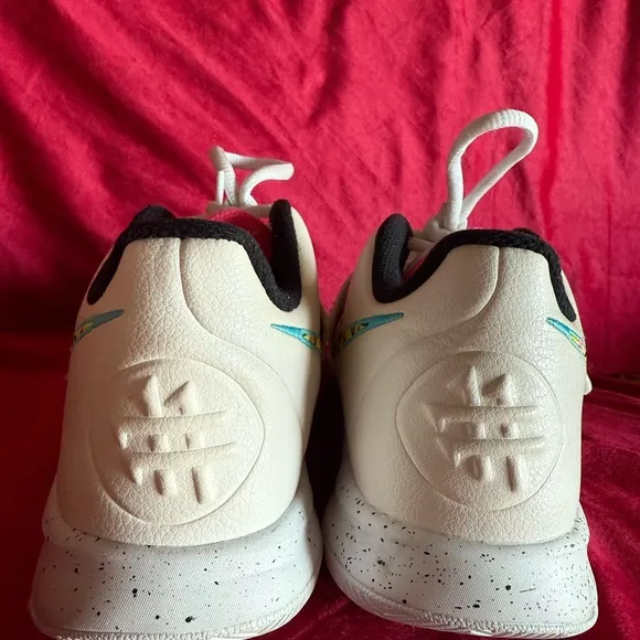 Nike Kyrie Flytrap 3 South Beach