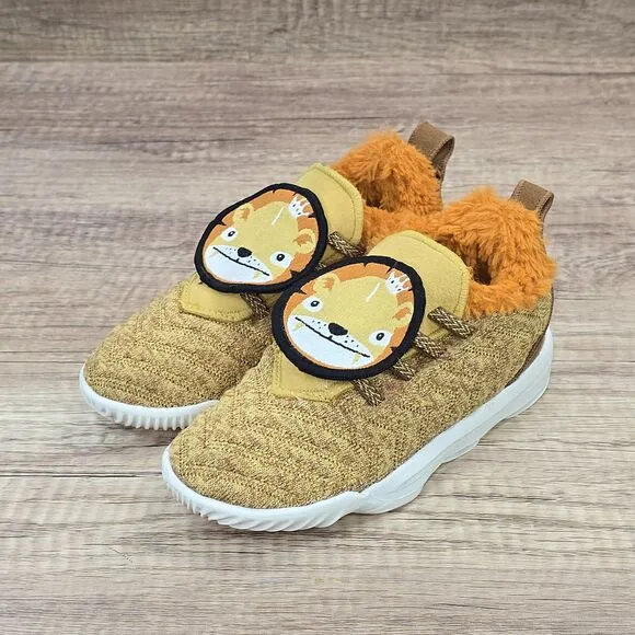 Nike LeBron Little Big CatsToddler's Size 10C Wheat Gold Sneakers (AT5709-700)