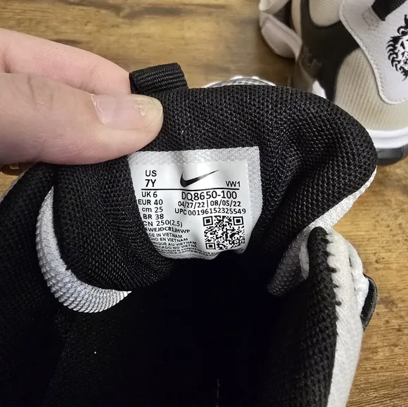 Nike LeBron witness VII kids black and white sneakers size 7Y DQ8650 100