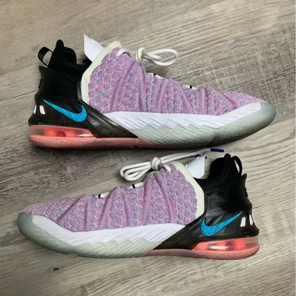 Nike Lebron Xviii ⚜️ Graffiti‎ Sneakers