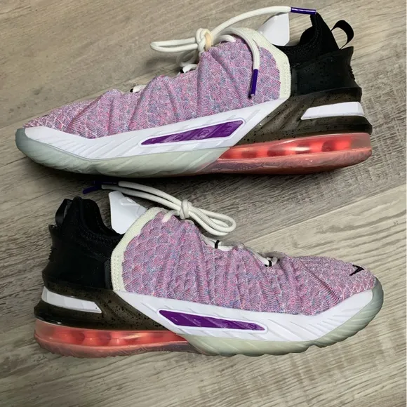 Nike Lebron Xviii ⚜️ Graffiti‎ Sneakers
