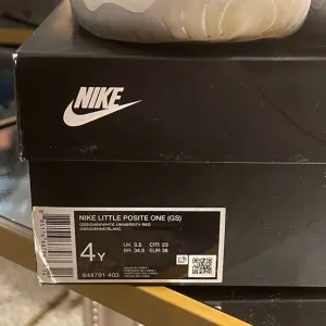 Nike Little Posite One GS - Obsidian and White