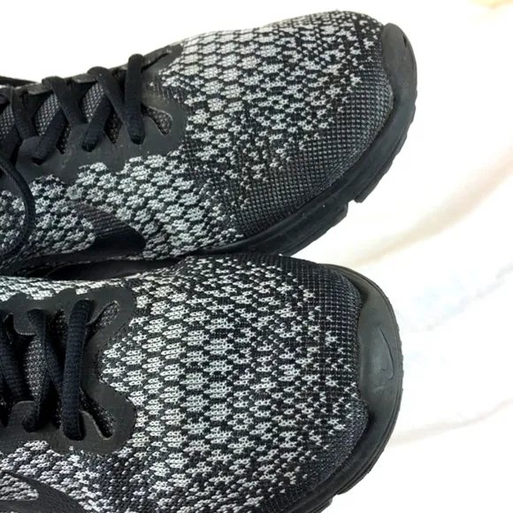 Nike Men's Air Max Sequent 2