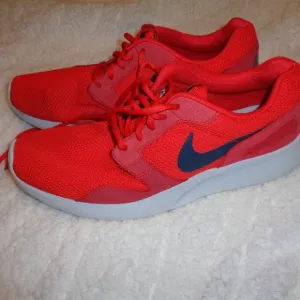 NIKE Men's Kaishi Running Shoes Size 11 654473-600