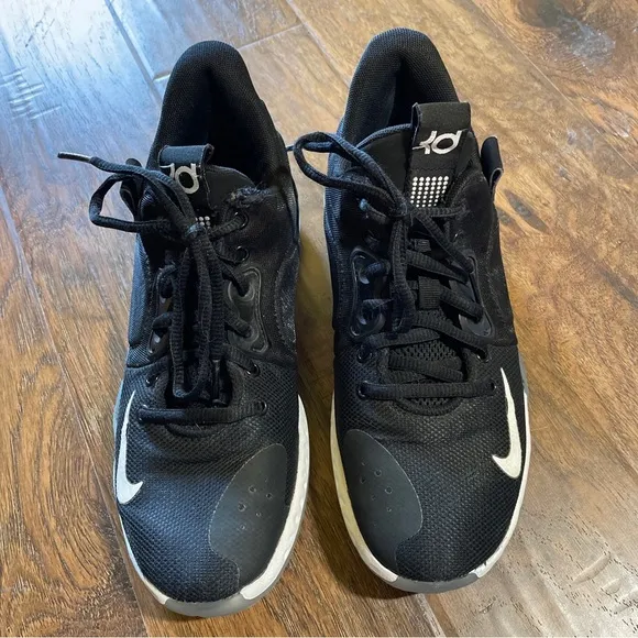 Nike Mens KD Trey 5 VI AT1200-001 Black Basketball Shoes Sneakers Size 5.5