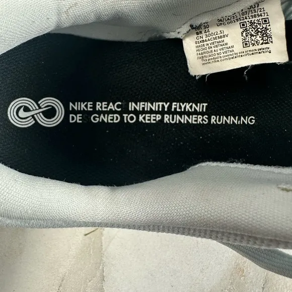 Nike Men's React Infinity Run Flyknit 2 Running Shoes Sneakers, Sz 12