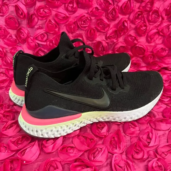 Nike mens Running Shoes