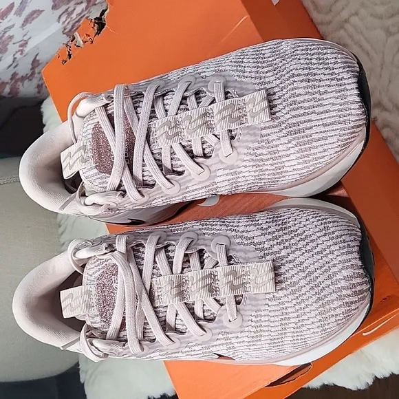 Nike Motiva Women's Walking Shoes - Rose Pink Ozford Size 8