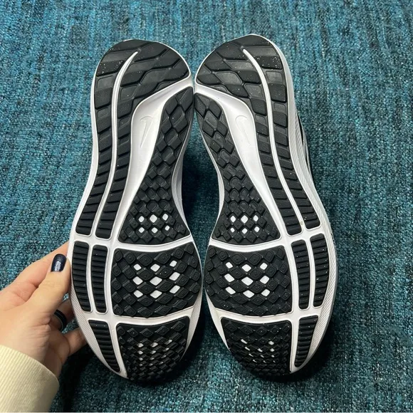Nike Pegasus 40 Running Shoes in Black White