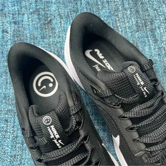 Nike Pegasus 40 Running Shoes in Black White