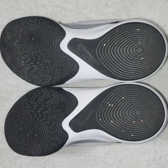 NIKE PRECISION IV RUNNING SHOES SIZE 12 MENS