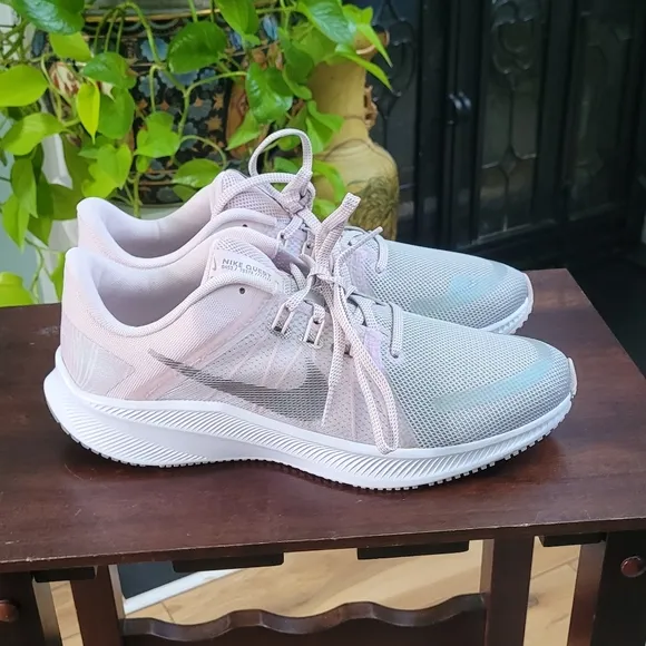 Nike Quest 4 Premium DA8723-002 Women's Pink/Gray Running Shoes Size 10