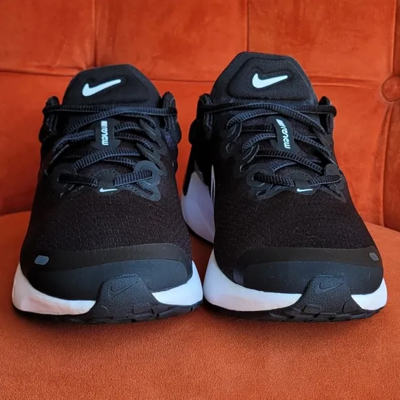 Nike Renew Run 3 Men's Road Running Shoes Black/White/Platinum DC9413-001