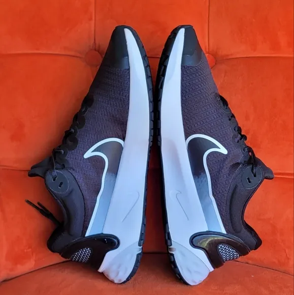 Nike Renew Run 3 Men's Road Running Shoes Black/White/Platinum DC9413-001